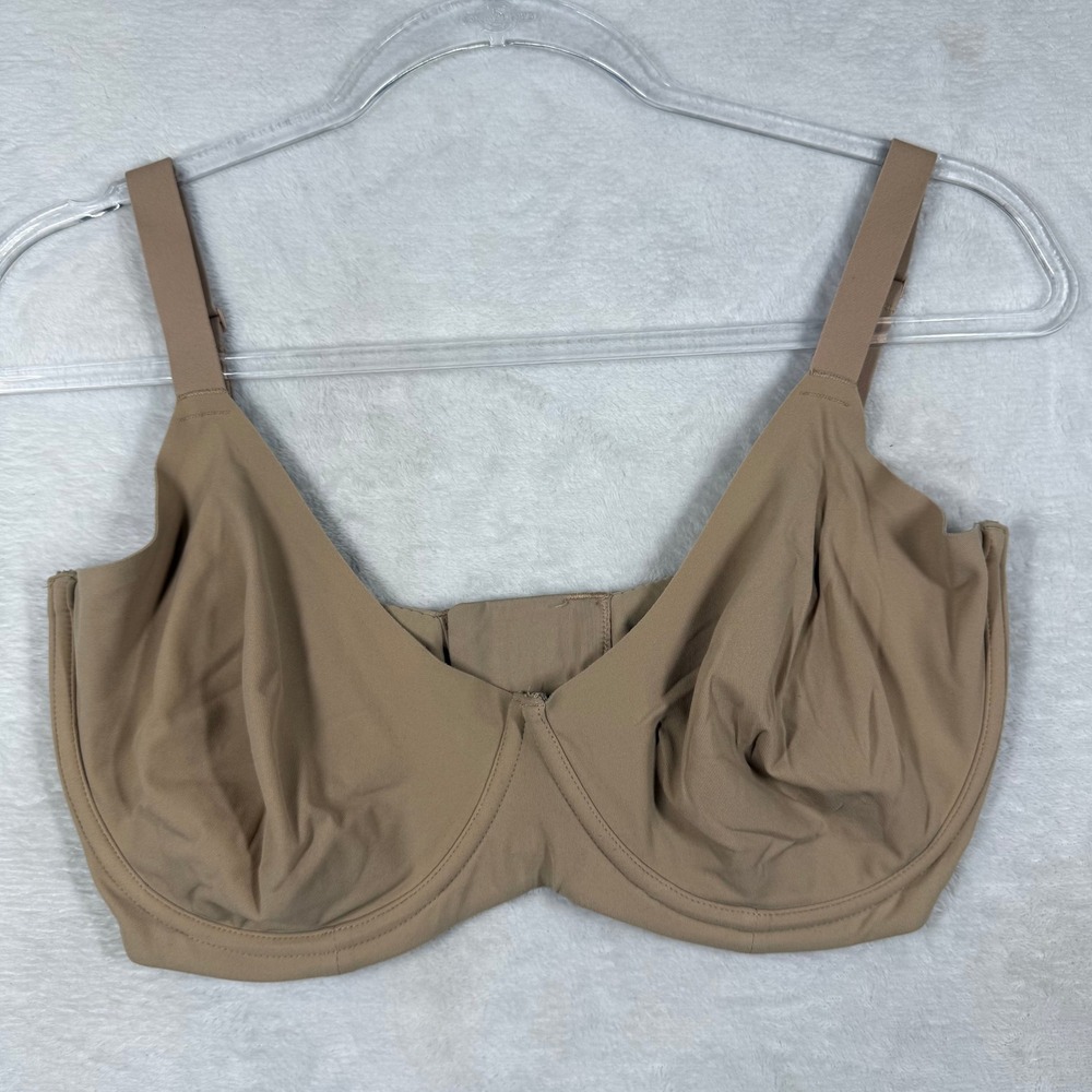 SKIMS Fits Everybody Underwire Bra Sand Beige 36DDDD 36G‎ Adjustable Straps
